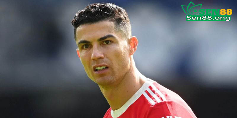 Ronaldo với nhiều danh hiệu nổi bật